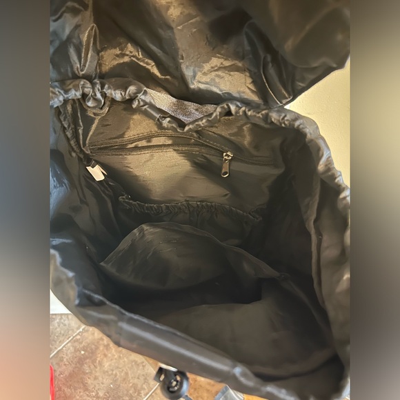 Eddie Bauer first adventure, diaper bag excellent condition - Picture 5 of 5